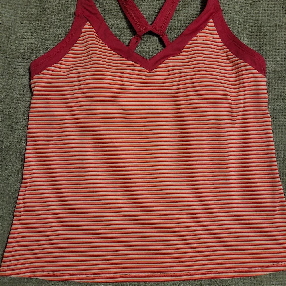 Nike Large Active Top